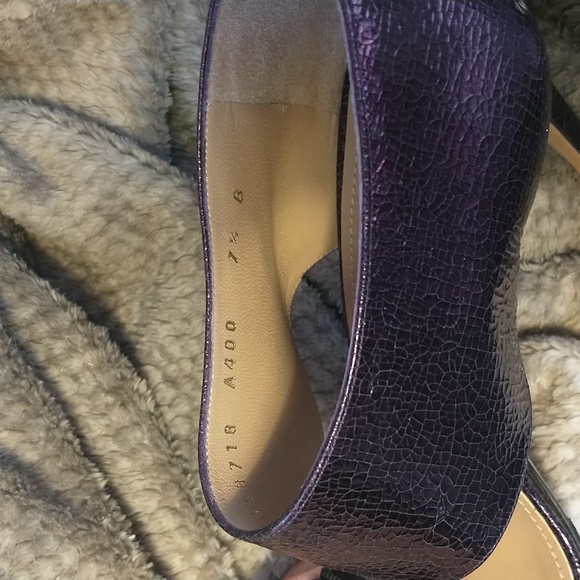 Salvatore Ferragamo Pellas Metal Graph Lamb 7 1/2 size - Picture 3 of 8